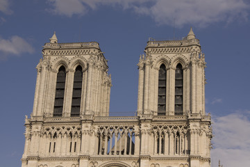 Fototapeta na wymiar Notre Dame Türme