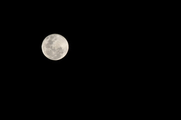 moon © Dantok