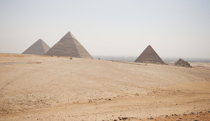 Fototapeta na wymiar Giza necropolis