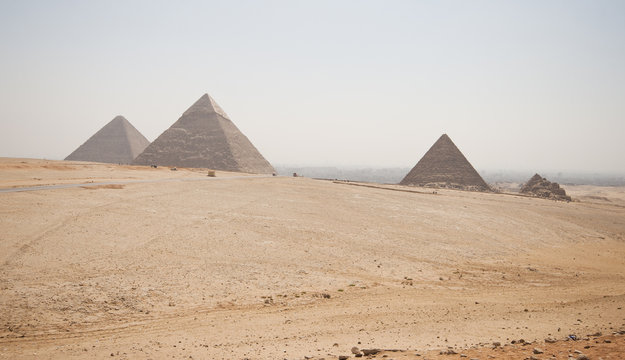 Giza necropolis