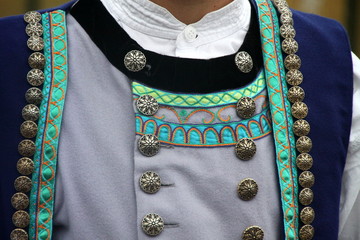 costume,traditionnel,breton,bigoudenne,finistère,bretagne