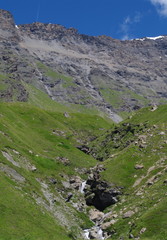 rivière de montagne