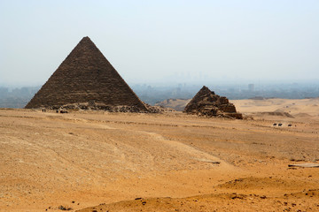 Fototapeta na wymiar Egyptian pyramids