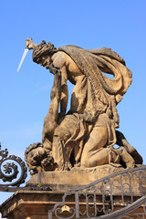 Fototapeta na wymiar Statues on the Prague Castle