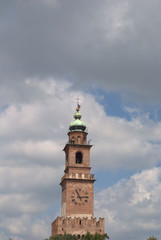 Fototapeta na wymiar Wieża szpagat