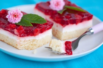 strawberry cake