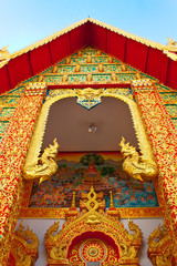 Obraz premium Thai style gable in the monastery