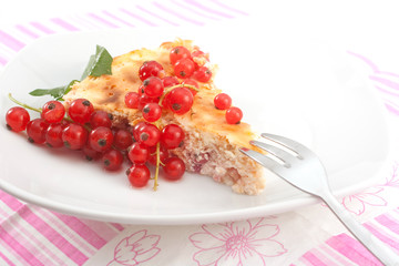 Quarkjohannisbeerkuchen