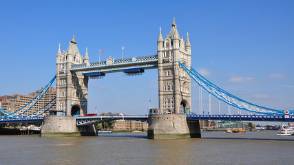 Fototapeta na wymiar Main view on Tower Bridge, London