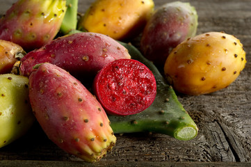 prickly pear - fichi d'india
