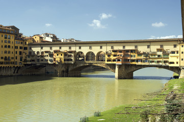 Fototapeta na wymiar stary most Florencja Włochy