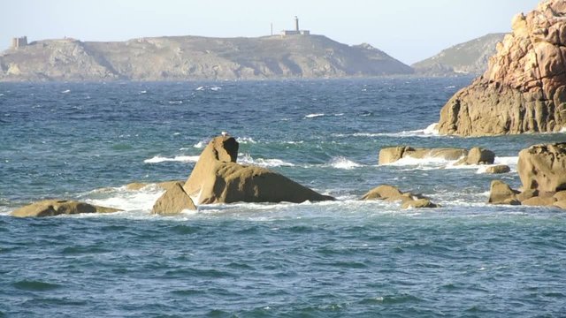 Wellen an der cote de granit rose