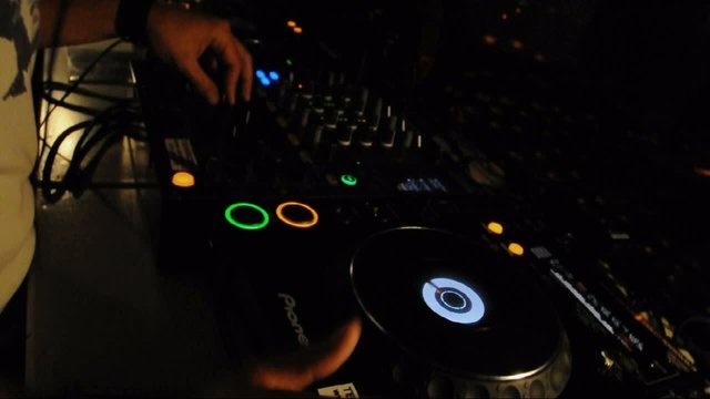 DJ Pult Video