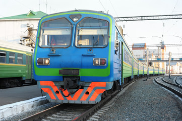 Obraz premium The locomotive of a train on platform