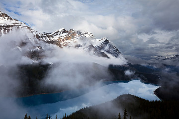 Fototapeta na wymiar Kanadyjskie Góry