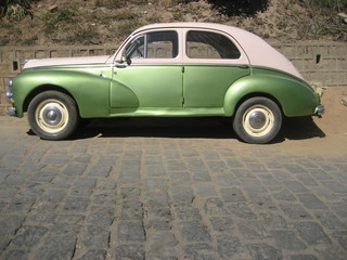 vieille voiture à Madagascar
