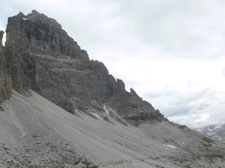 Felsen in der nähe der drei Zinnen