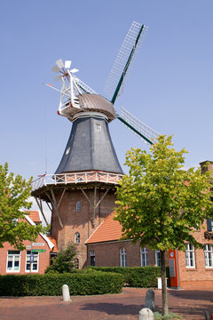 Windm&uuml;hle in Ditzum