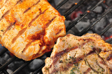 Steaks auf dem Grill