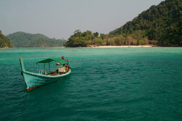 Naklejka na ściany i meble Longtail boat in Thailand