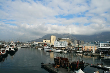 Fototapeta na wymiar Cape Town waterfront harbor