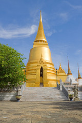 Naklejka premium Golden Pagoda