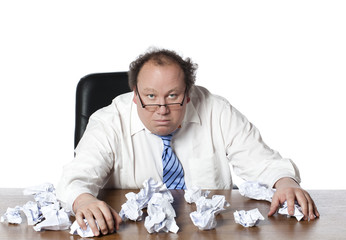 homme d'affaires débordé de travail