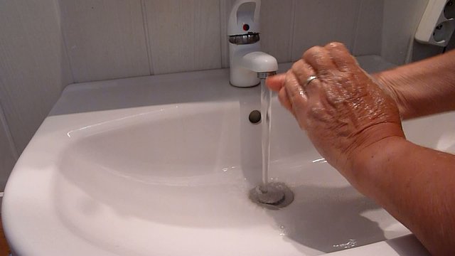 laver les mains