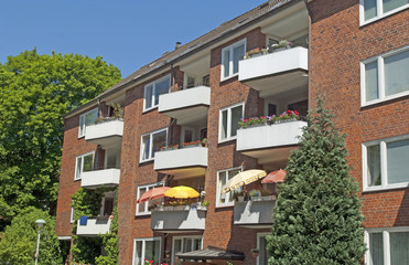 Fototapeta na wymiar Wohngebäude in der Kieler Innenstadt