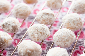Shortbread cookies covered with powdered sugar
