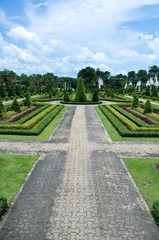 versailles garden style