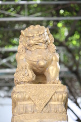 lion statue