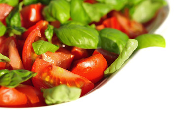 Tomate-Basilikum Salat