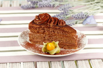 creamy chocolate cake