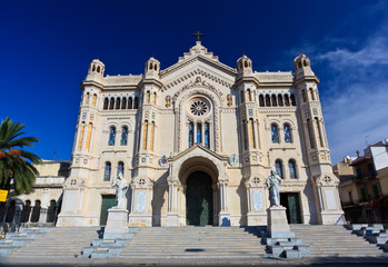 Fototapeta na wymiar Duomo Katedra Reggio Calabria