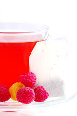 raspberry tea in glass cup