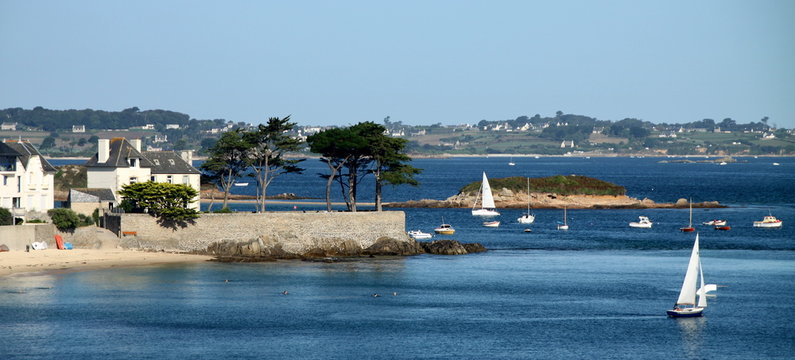 plage &agrave; Carantec,Lou&euml;t,baie,morlaix,baie ,phare