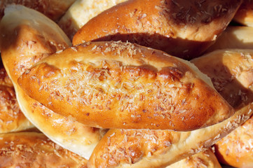 Yeast milk white rolls