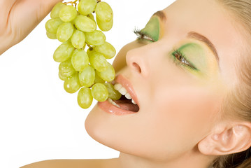 girl with grapes