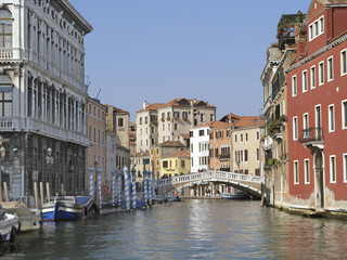 Laisse les gondoles à Venise