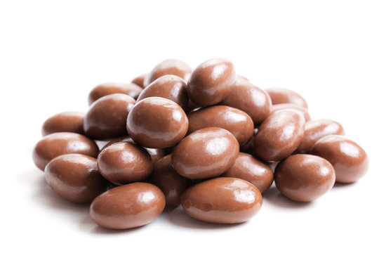 almonds in chocolate