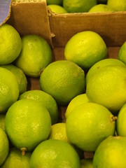 Fruta tropical en un mercado de Paris