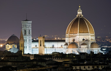 Fototapeta na wymiar Katedra Florencja nocą.