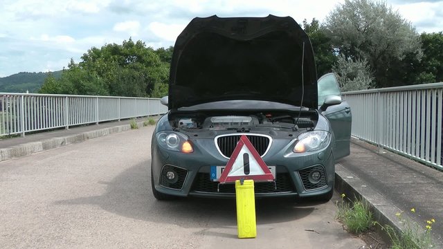 Car Breakdown - Video - Autopanne