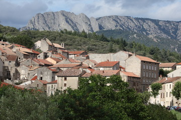 Fototapeta premium View of Olargues in Languedoc