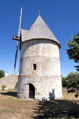 Fototapeta na wymiar Moulin de la Bree-les-Bains - Oléron