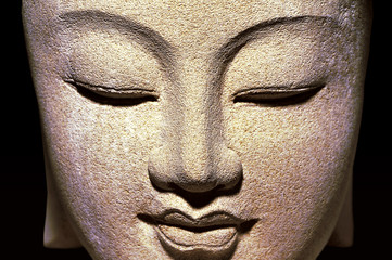 Fototapeta na wymiar Ciemny Buddha