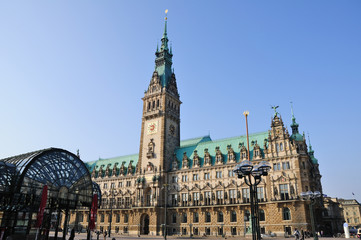 Fototapeta na wymiar City Hall - Hamburg, Germany