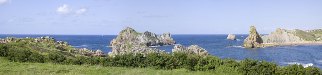 Fototapeta na wymiar Playa de Cerrias (panorama)