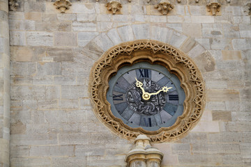vienne,horloge de la cathédrale